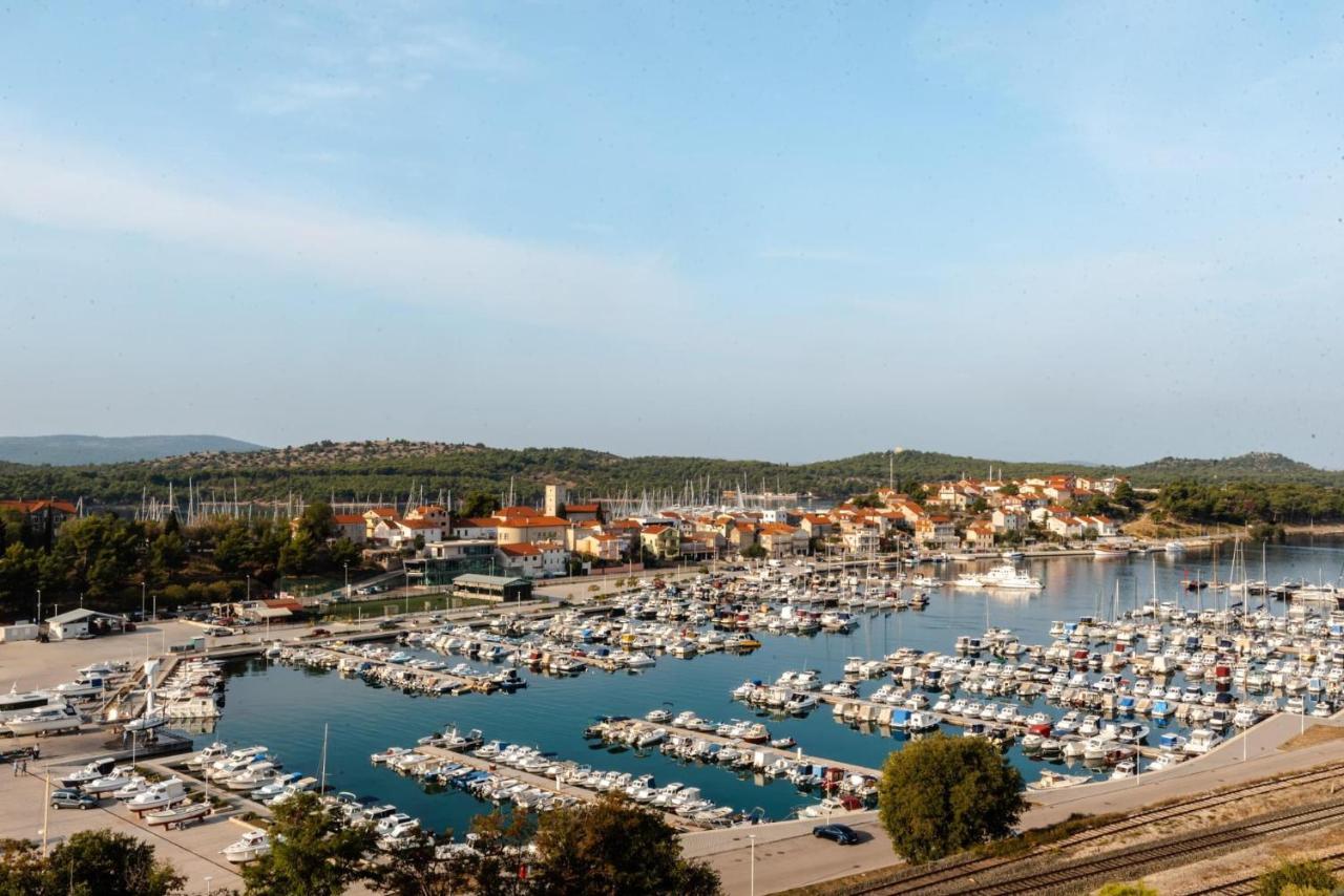Hostel 'Sd Palacin' Šibenik Buitenkant foto